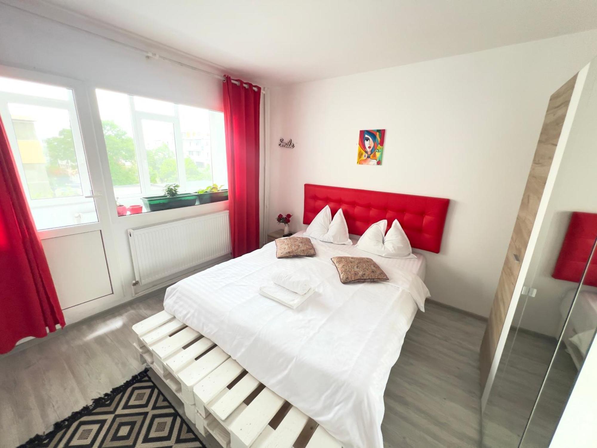 3 Rooms Apartment Airy & Bright Palas Style Iasi Exteriör bild